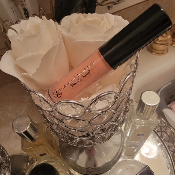 ABH lipgloss in Toffee travel size (NWOB) - Picture 1 of 5